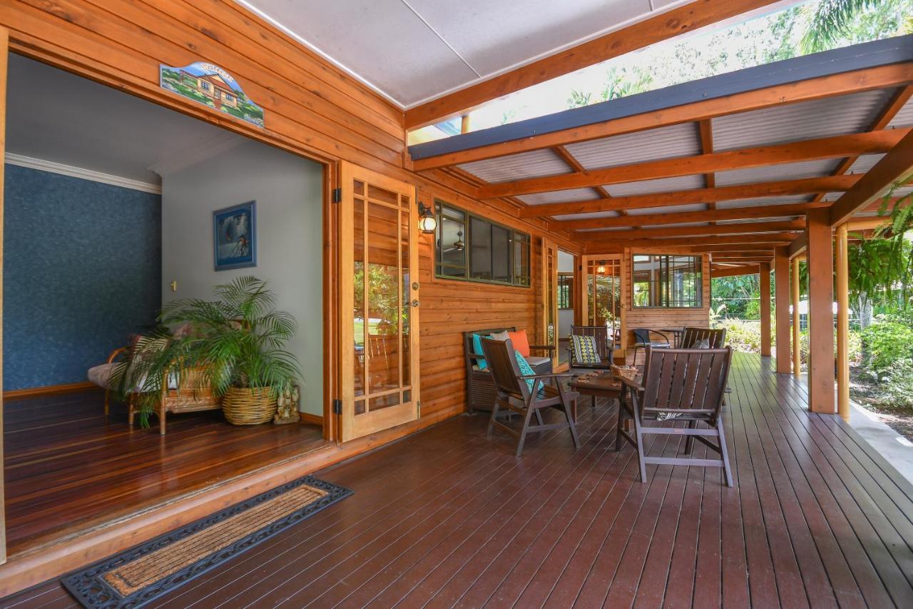 Hibiscus Lodge Bed & Breakfast Wongaling Beach Exterior foto